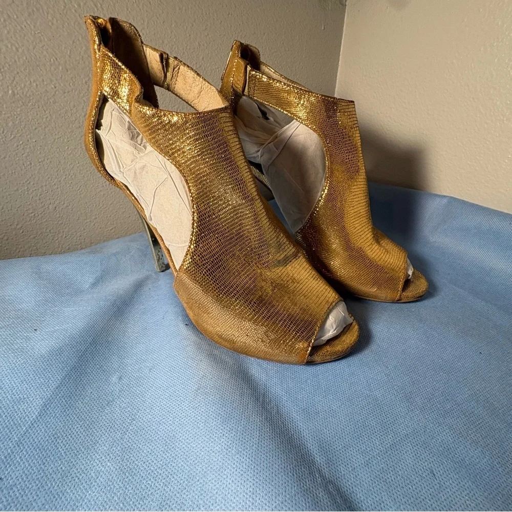 Michael Kors Metallic Gold Peep-Toe Heels